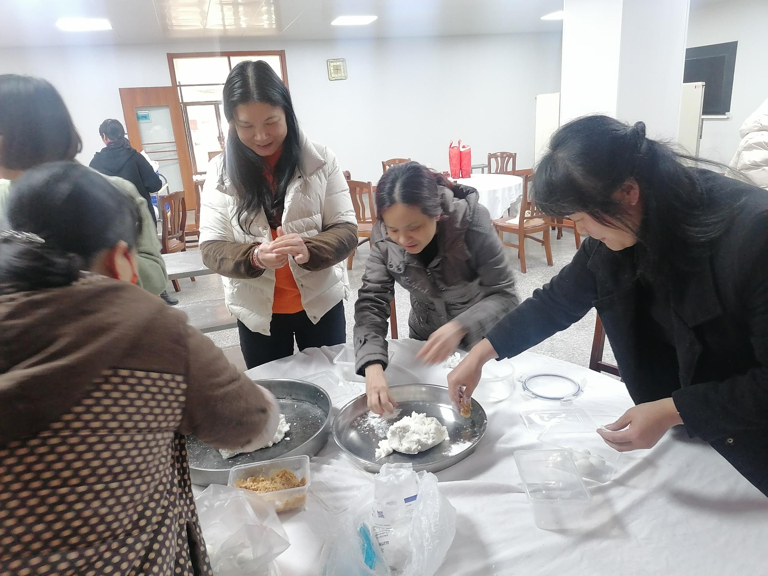 2022年2月14日，清遠市林業(yè)局在一樓飯?zhí)媒M織開展“我們的節(jié)日&middot;元宵”活動 (3).jpg